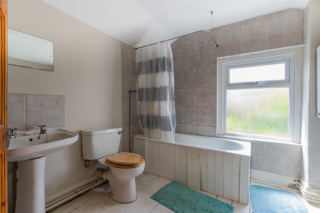 2 bedroom terraced house for sale in Wyndham Road, Cardiff, CF11