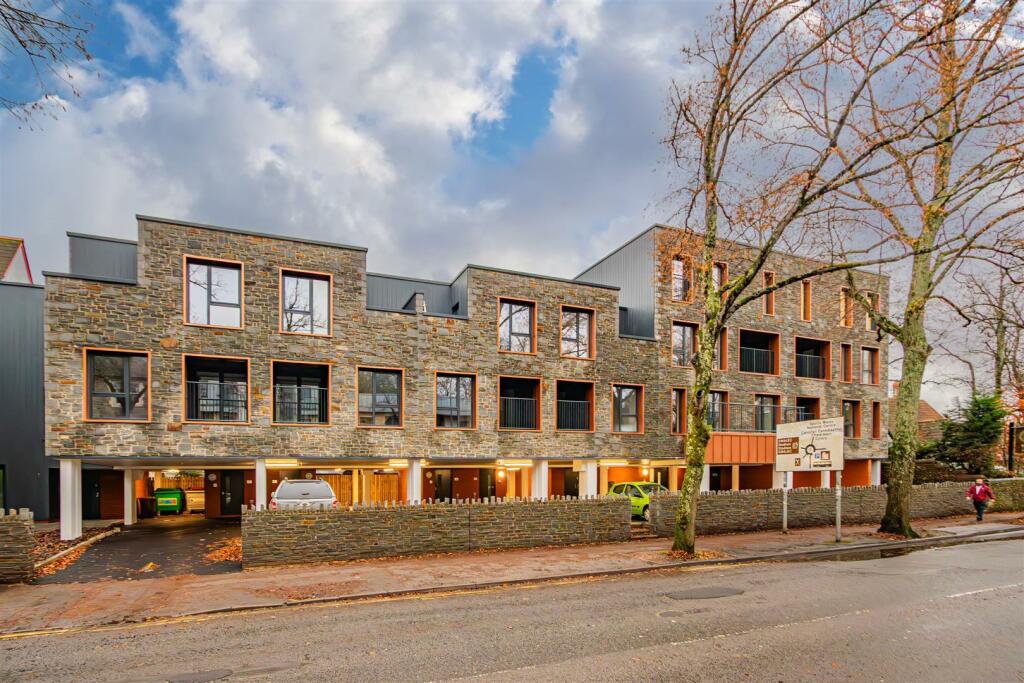 2 bedroom apartment for sale in Sophia Mews, Cathedral Road, Pontcanna, Cardiff, CF11