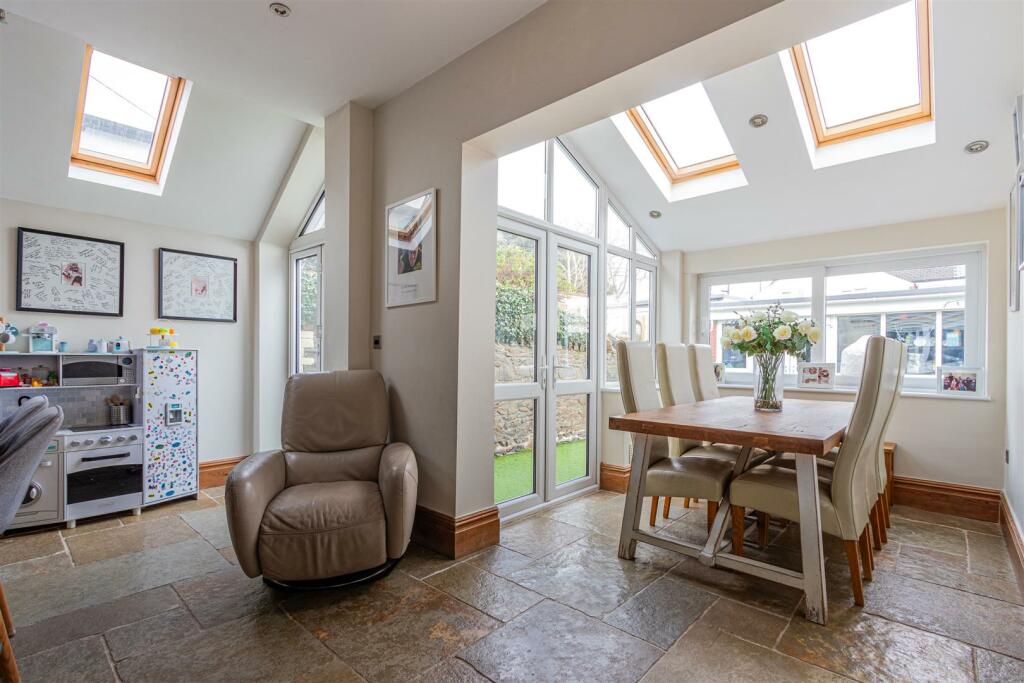 Additional property image - Dogo Street, Pontcanna, Cardiff
