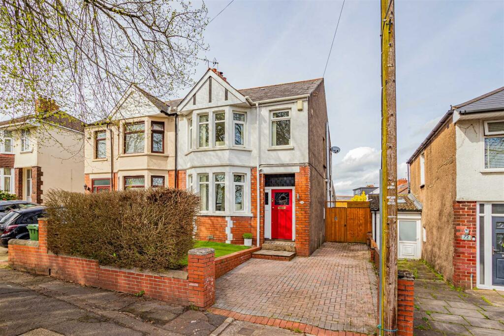 3 bedroom terraced house for sale in Bwlch Road, Cardiff, CF5