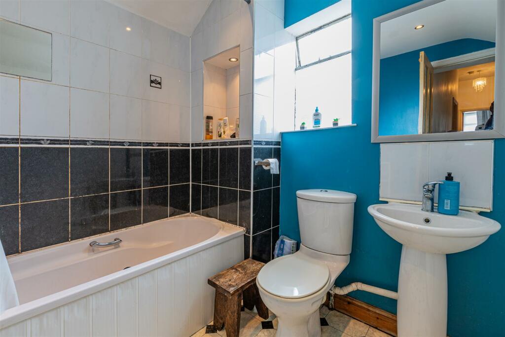 Additional property image - Kings Road, Cardiff