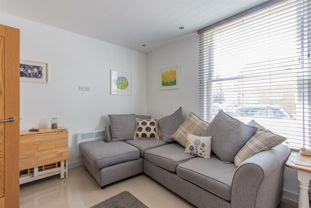 Additional property image - Severn Road, Cardiff