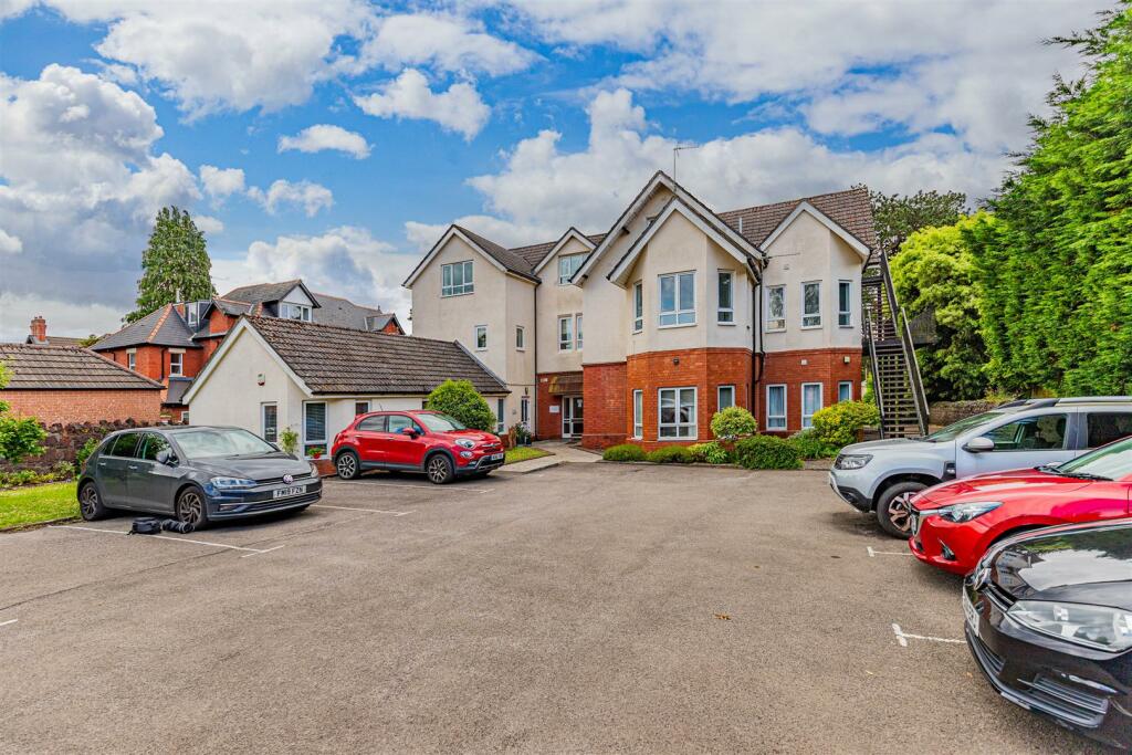 Additional property image - Silverton, Fairwater Road, Llandaff, Cardiff