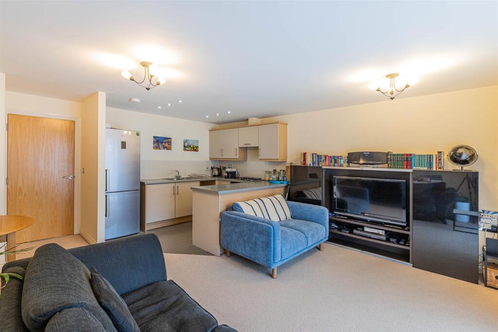Additional property image - Clive Hall Court, Canton, Cardiff