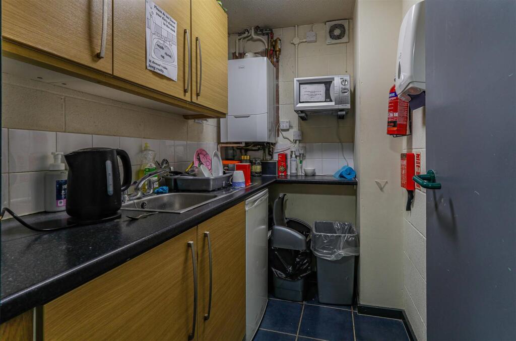 Additional property image - Ty Cefn, Canton