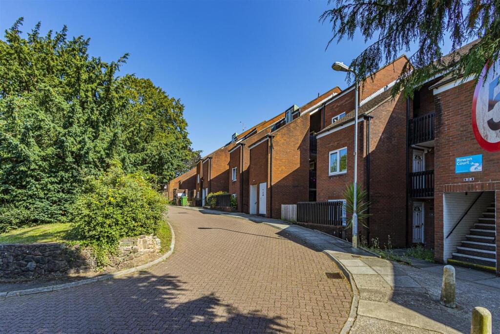 Main image of property: Ely Road, Cardiff