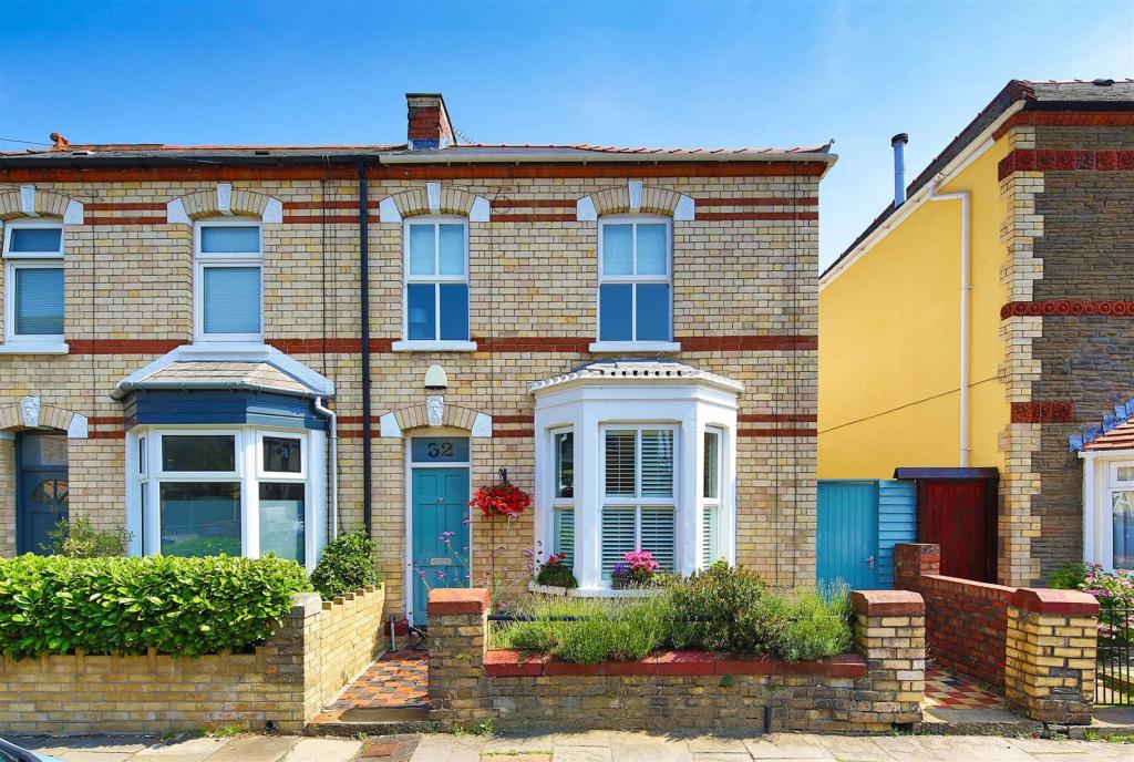 3 bedroom house for sale in Rectory Road, Canton, Cardiff, CF5