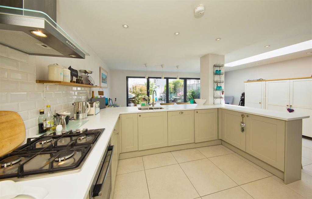 3 bedroom house for sale in Rectory Road, Canton, Cardiff, CF5