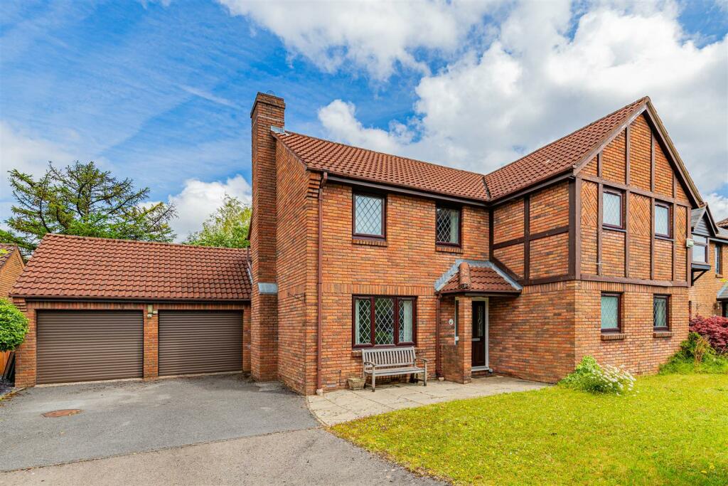 4 bedroom detached house for sale in Llantrisant Rise, Cardiff, CF5