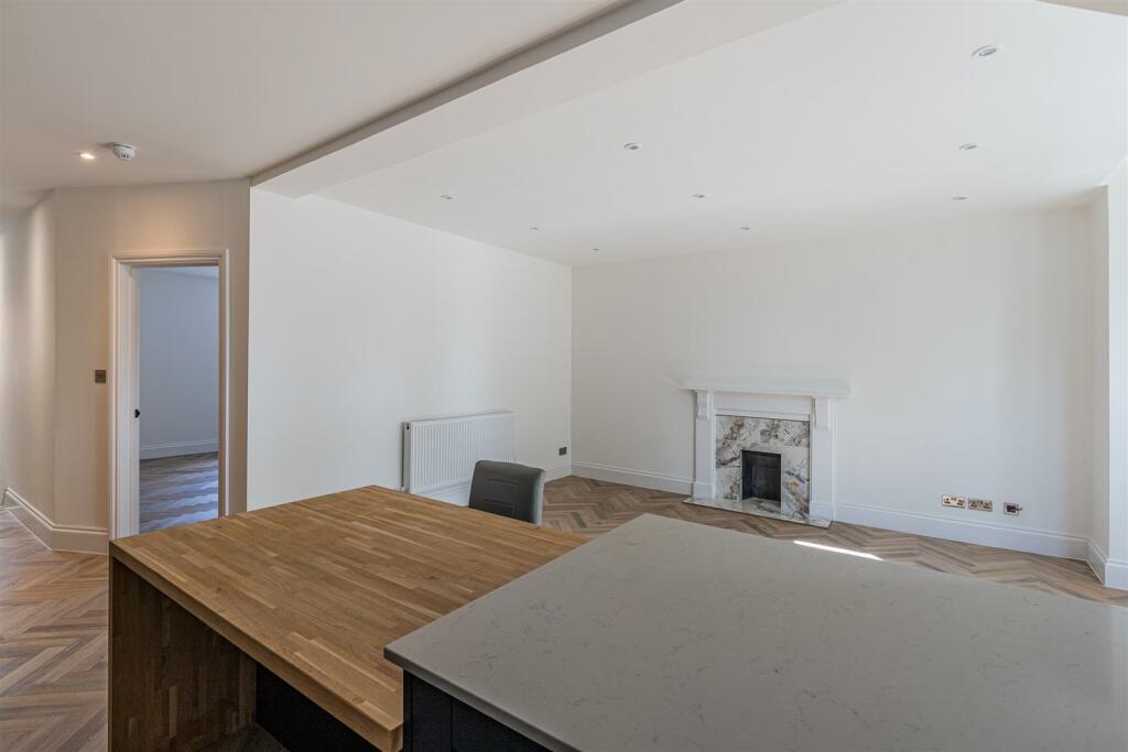 Additional property image - Cathedral Road, Cardiff