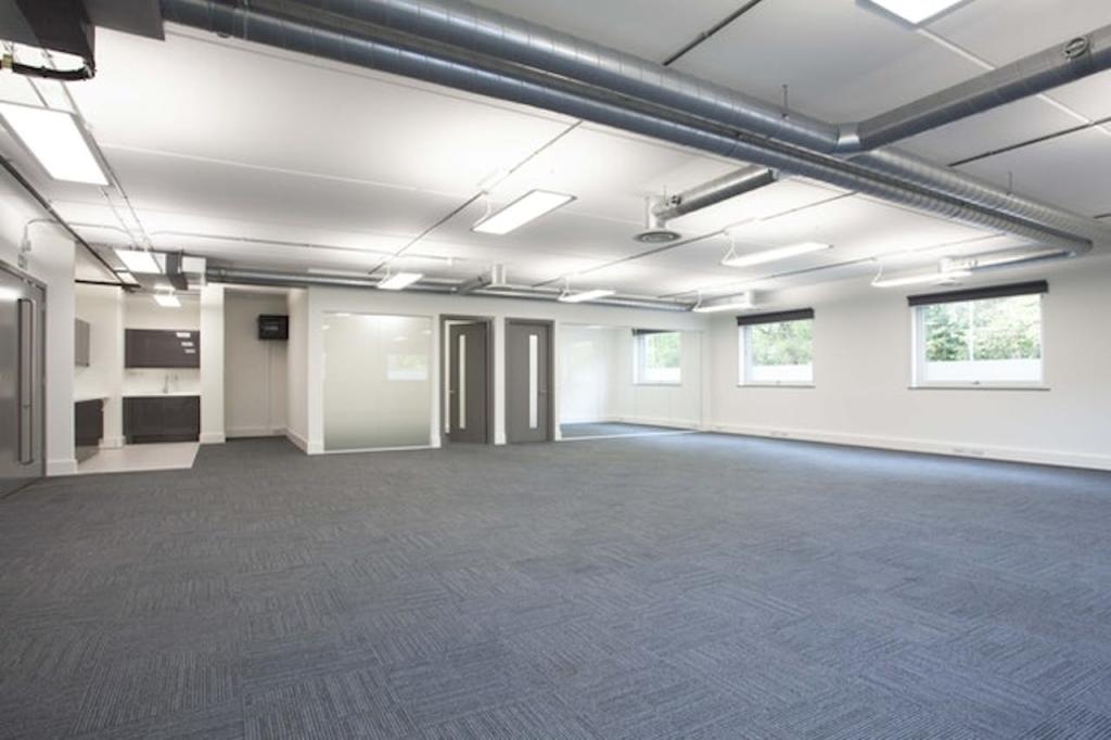Office to lease in 329 Bracknell, Doncastle Road, Bracknell, RG12 8PE, RG12