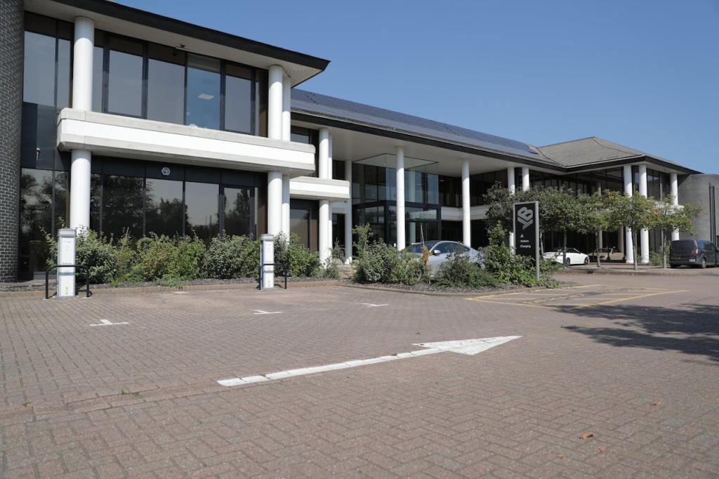 Office to lease in 1600 Arlington Business Park Theale Reading