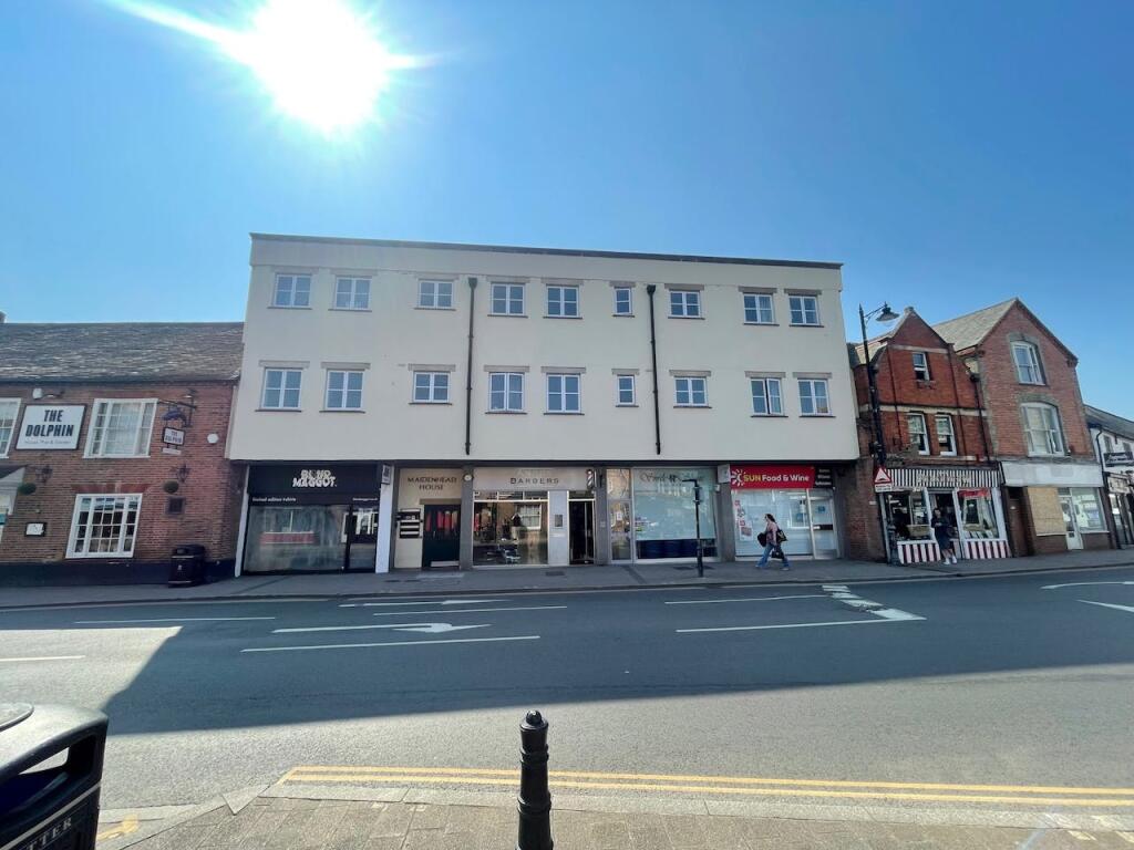 House for sale in Maidenhead House, 109112 Bartholomew Street, Newbury