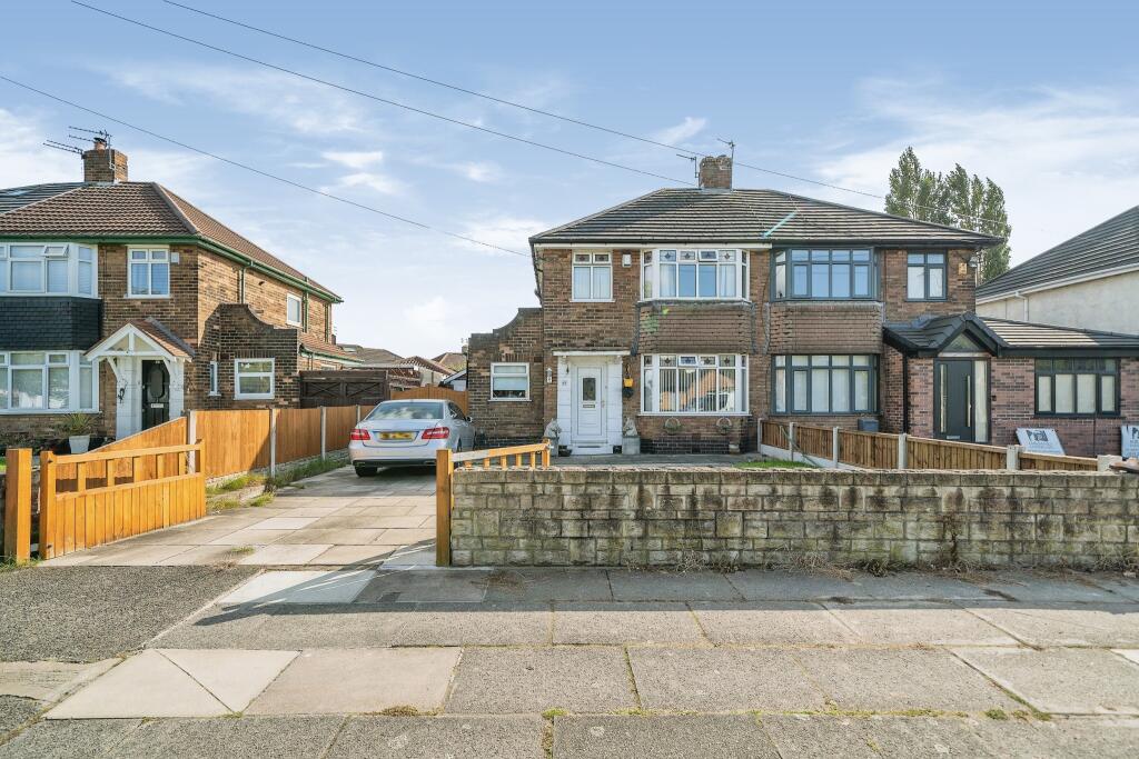 3 bedroom semidetached house for sale in Hillfoot Avenue, Liverpool