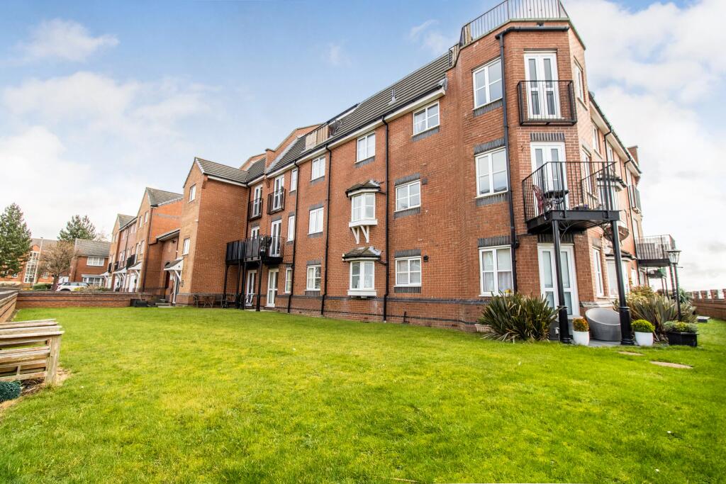 2 bedroom apartment for sale in Armstrong Quay, Liverpool, Merseyside, L3