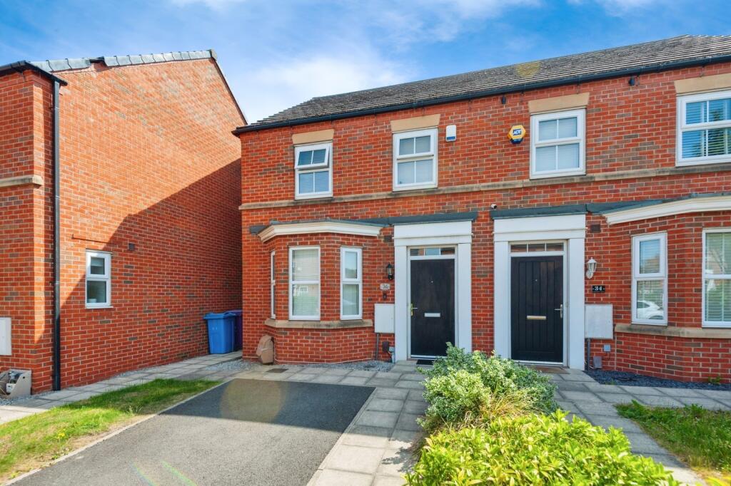 3 bedroom semi-detached house