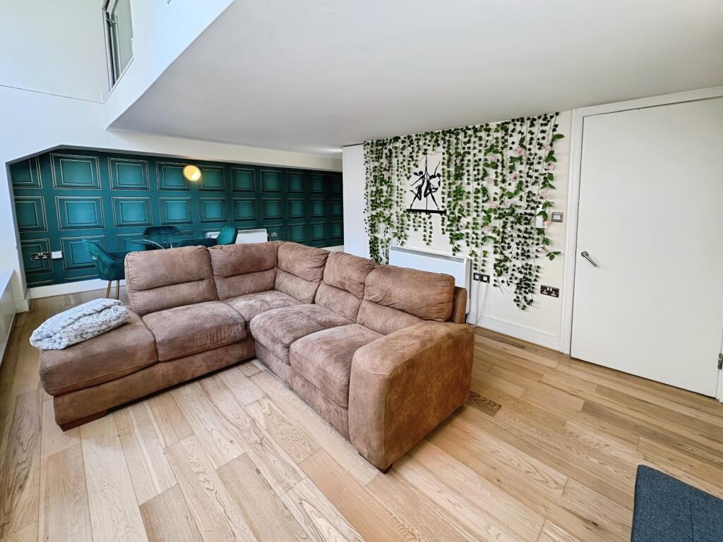 Main image of property: Temple Lane, Liverpool, Merseyside, L2