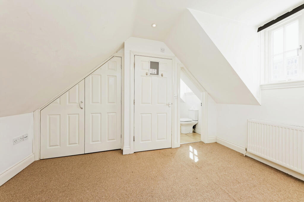 Main image of property: Queens Courtyard, Dover