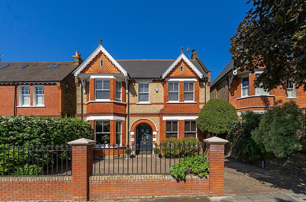 Main image of property: St. Leonards Road, Ealing, W13