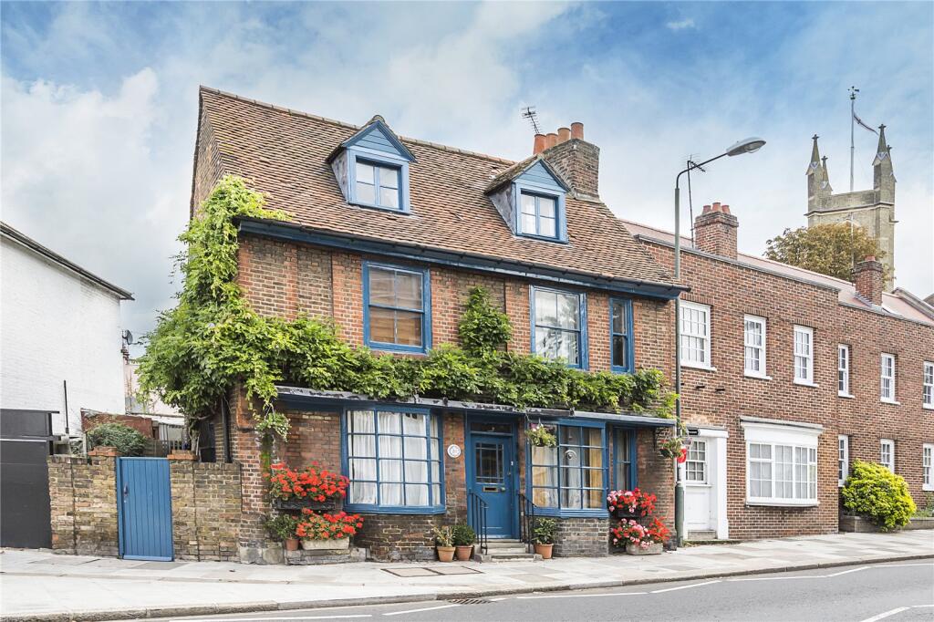Main image of property: Thames Street, Hampton, TW12