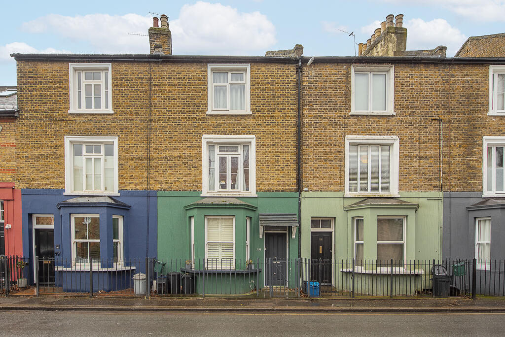 Main image of property: Hampton Road, Hampton, TW12