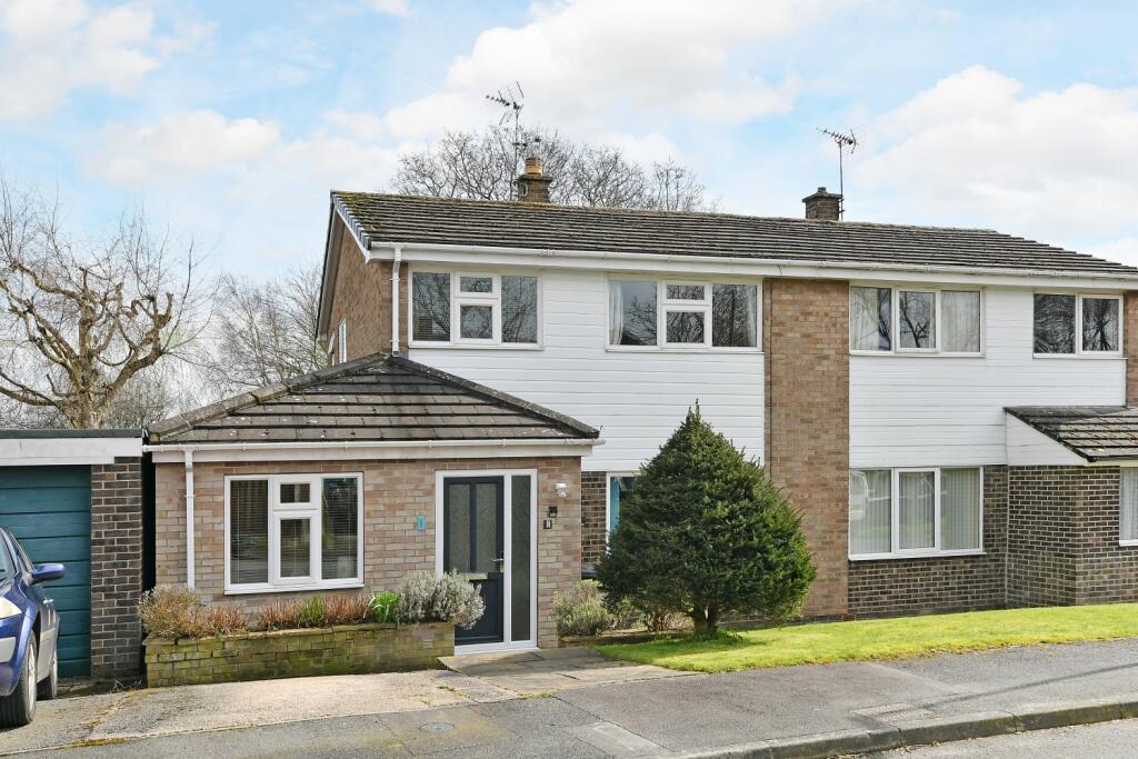 4 bedroom semidetached house for sale in Nairn Drive, Dronfield