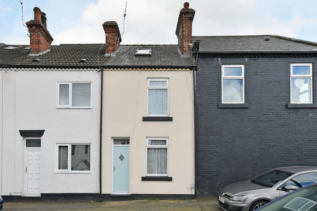 3 bedroom terraced house for sale in Cunliffe Street, Coal Aston