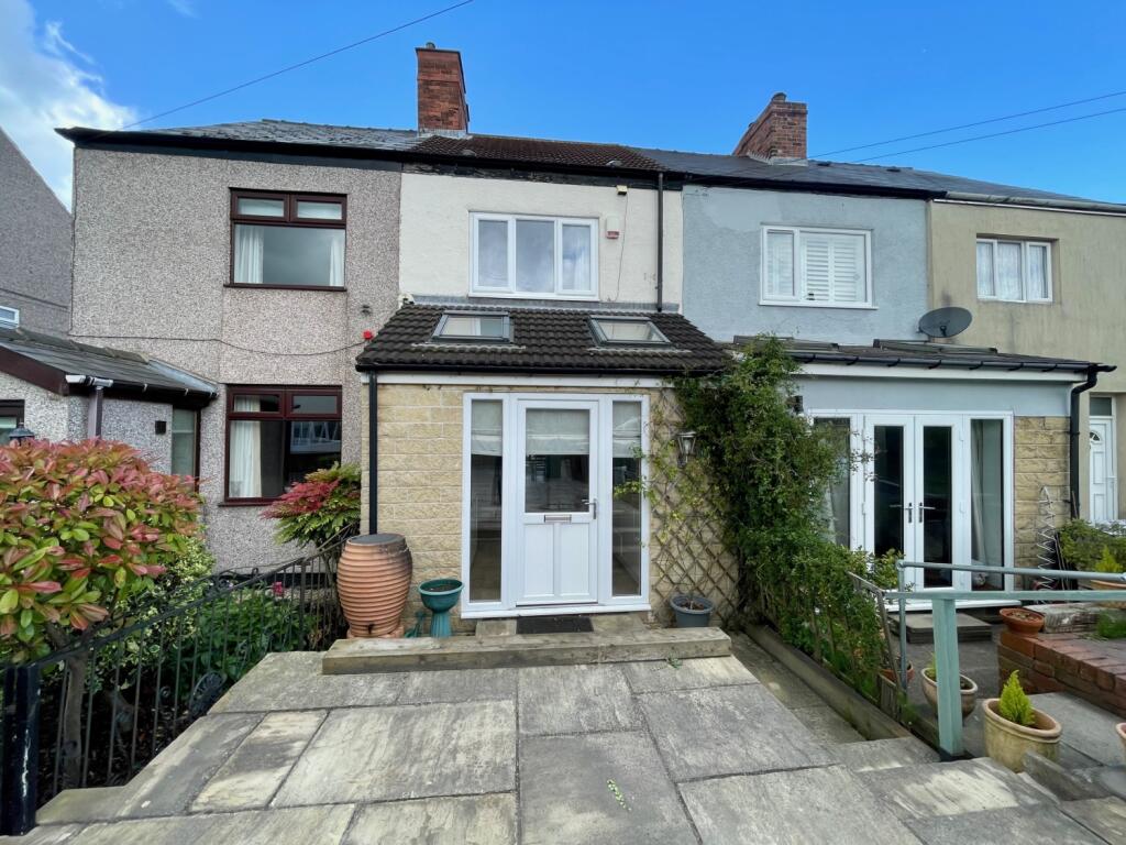 2 bedroom terraced house for sale in Low Common, Renishaw, Sheffield