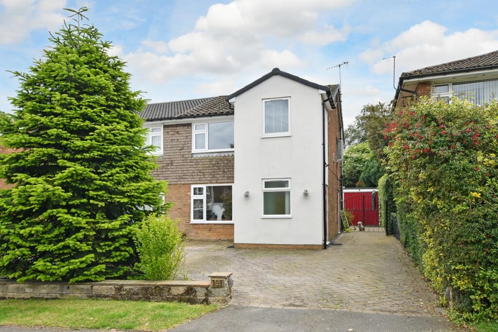 3 bedroom semidetached house for sale in Longcroft Road, Dronfield