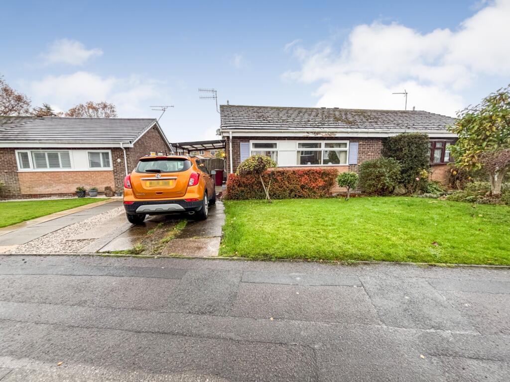 Main image of property: Gardom Close, Dronfield Woodhouse, Dronfield, Derbyshire, S18