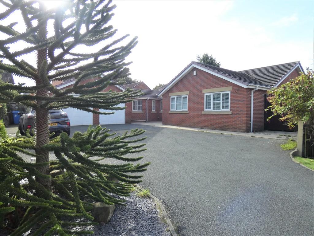 4 bedroom detached bungalow for sale in Ashdale Close, Coppull, PR7