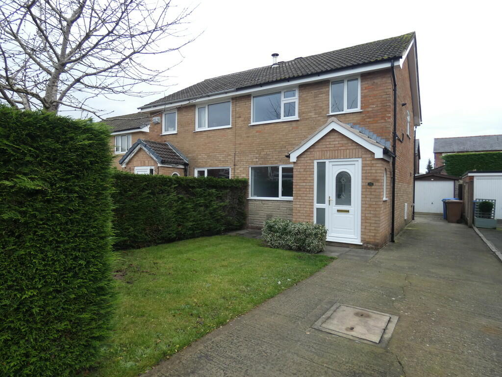 3 bedroom semidetached house for sale in Newlands , Eccleston, PR7