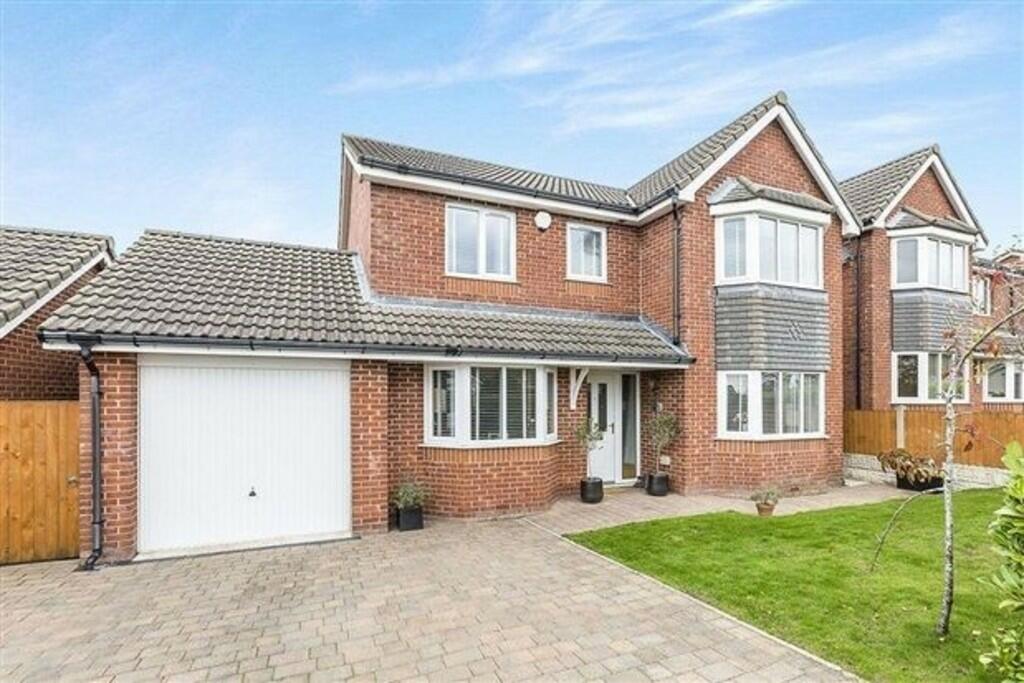 4 bedroom detached house for sale in Dorking Road, Chorley, PR6