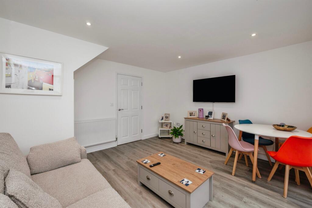 Main image of property: Villa Place, Great Yarmouth