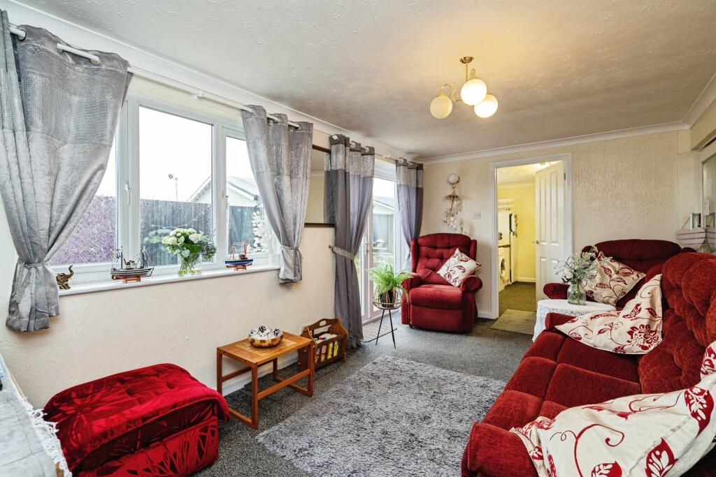 Main image of property: The Glebe, Hemsby, Great Yarmouth