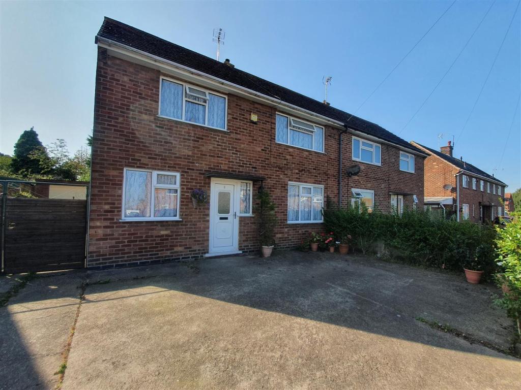 3 bedroom semi-detached house for sale in Abbey Road, Edwinstowe ...