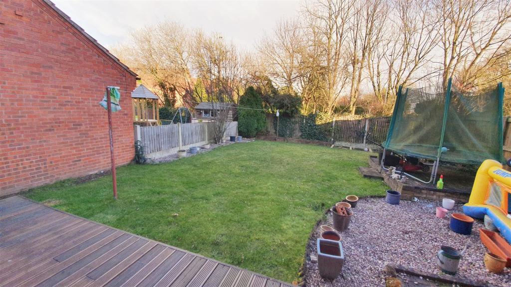 dating sites for women looking for military men