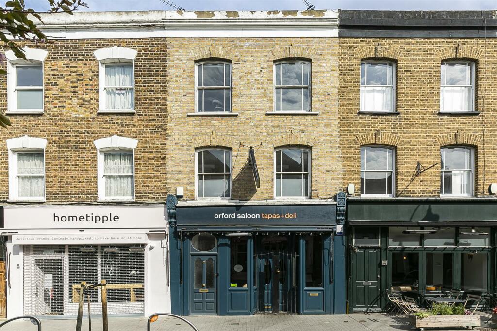 2 bedroom for sale in Orford Road, Walthamstow, London, E17