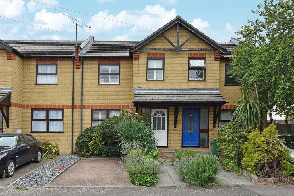 2 bedroom terraced house for sale in Wolsey Avenue, Walthamstow, London