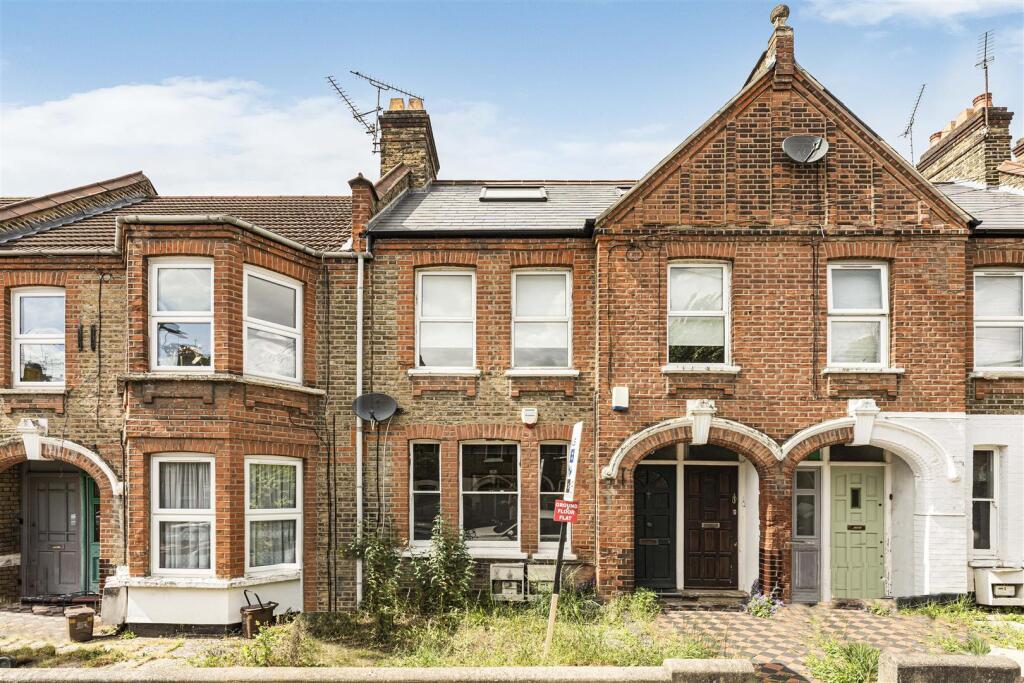 Main image of property: Harris Street, Walthamstow, London, E17