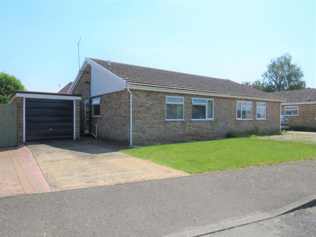 2 bedroom semidetached bungalow for rent in Brantham, Manningtree, CO11