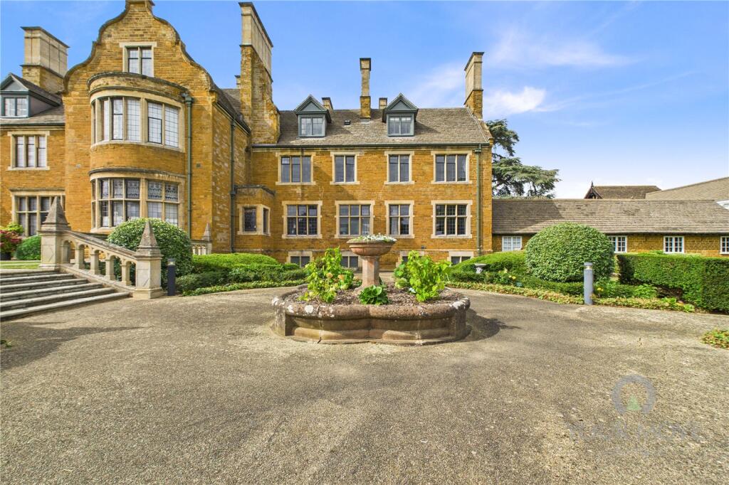 Main image of property: Woolston Close, Northampton, NN3