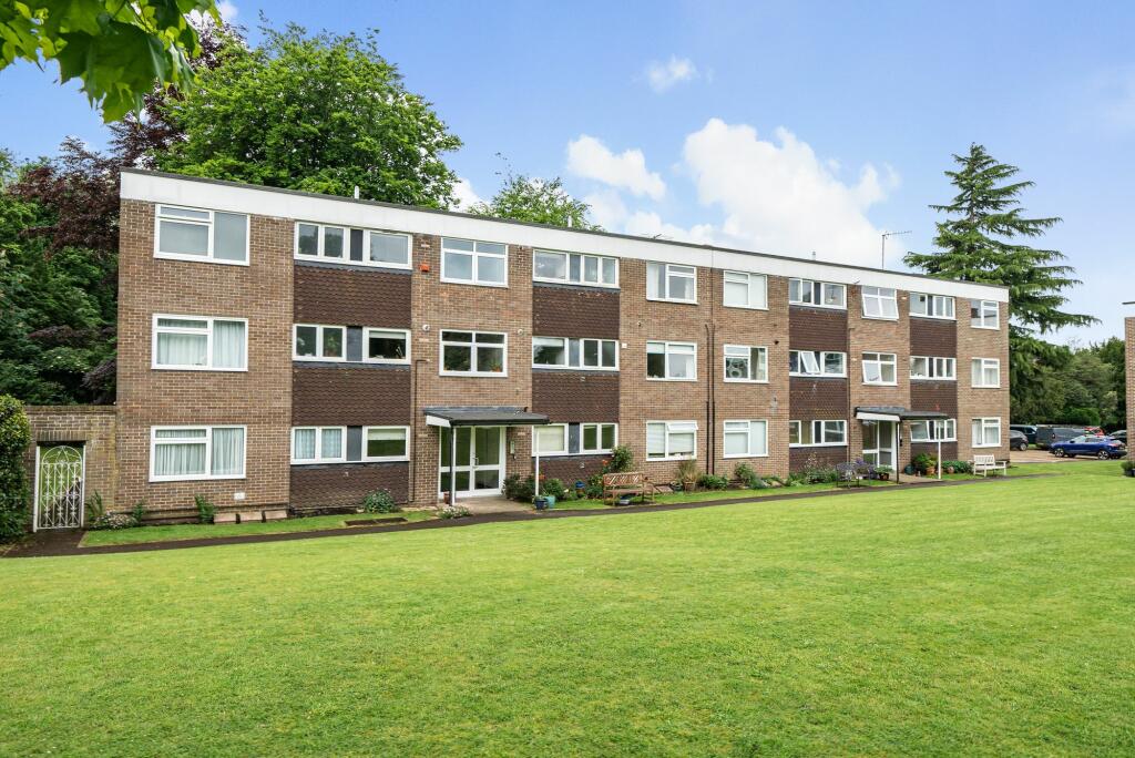 2 bedroom apartment for sale in Downs Hill Road, Epsom, KT18