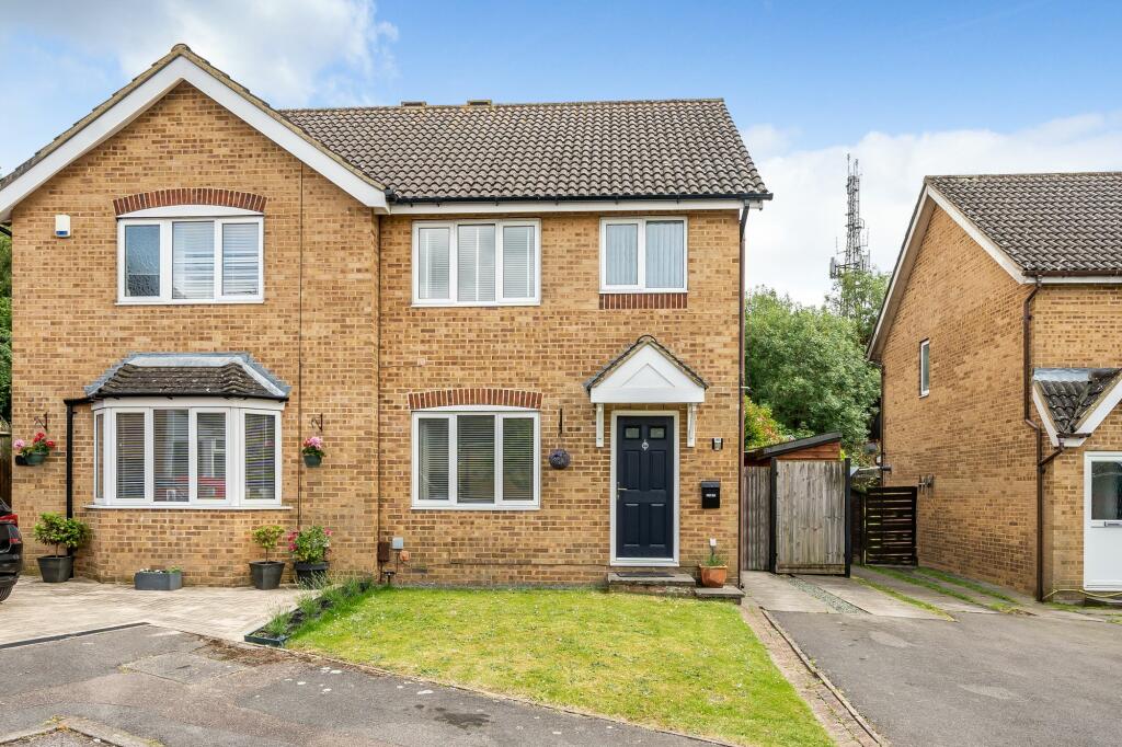 3 bedroom semidetached house for sale in Whitegate Way, Tadworth, KT20