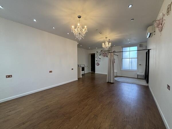Additional property image - 5 Hove Park Villas, Hove  BN3 6HP