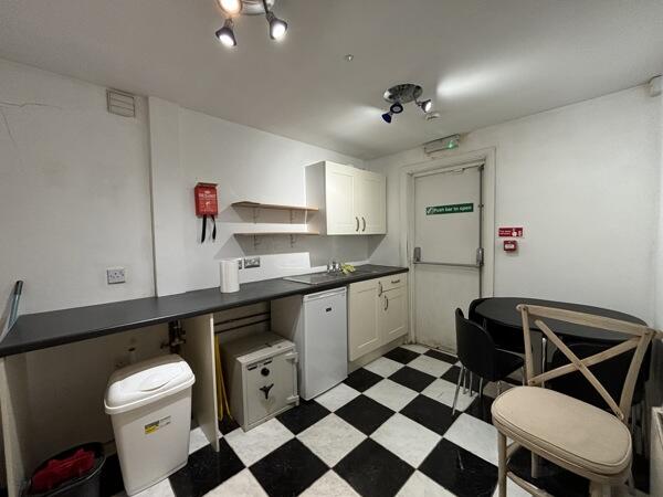 Additional property image - 5 Hove Park Villas, Hove  BN3 6HP