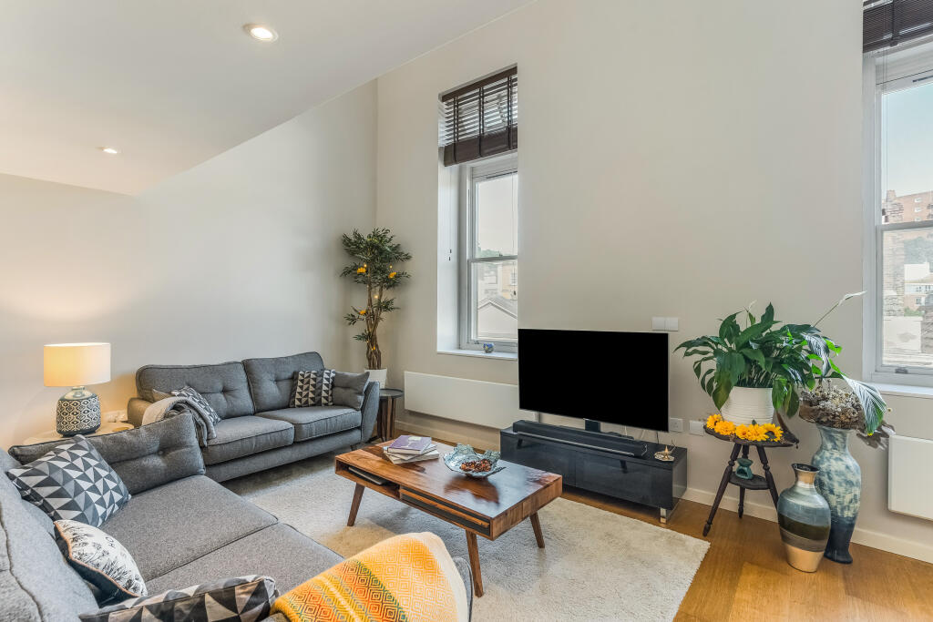Additional property image - Unity Street, Bristol, BS1