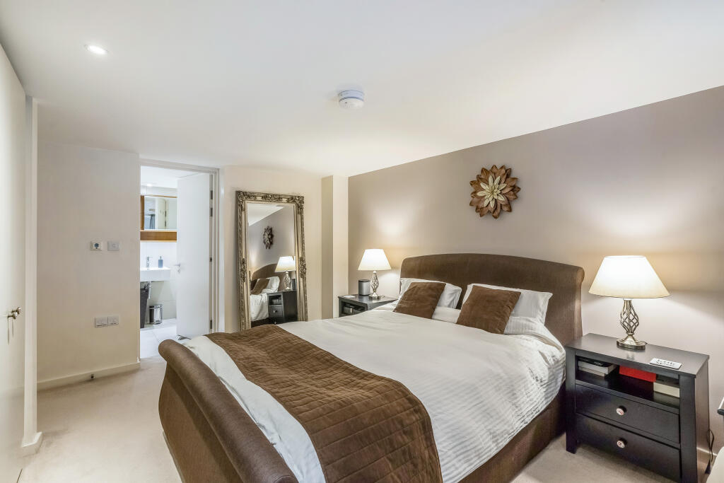 Additional property image - Unity Street, Bristol, BS1