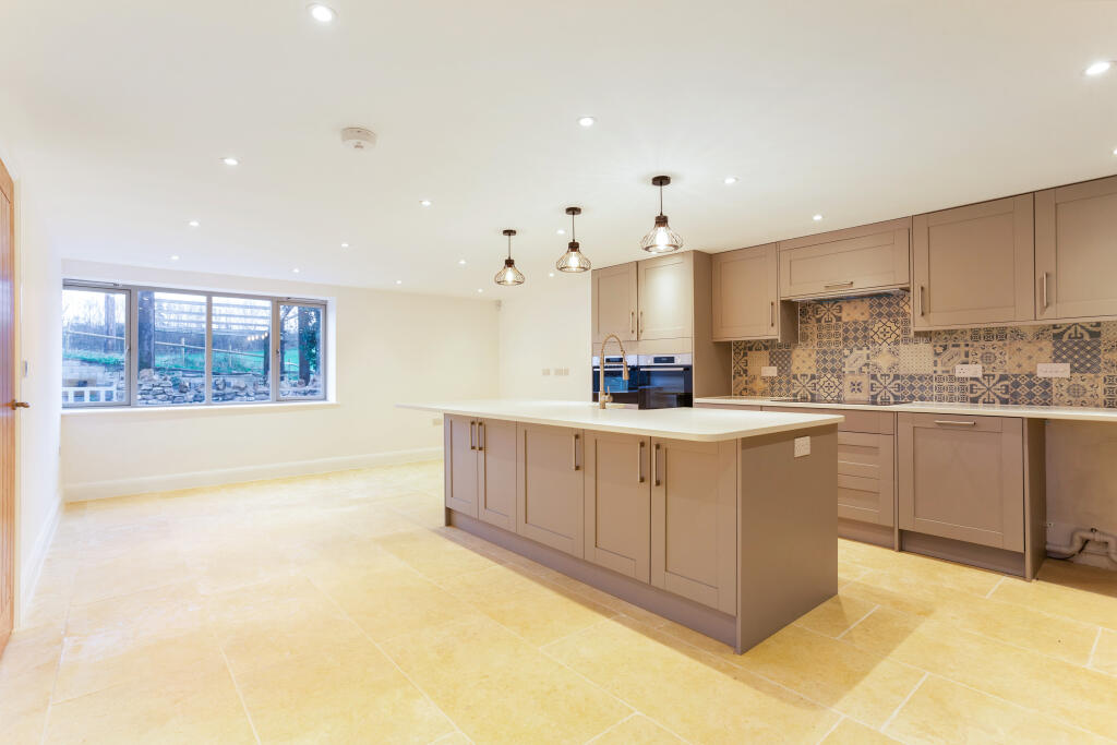 Additional property image - Badgers Lane, Almondsbury, BS32
