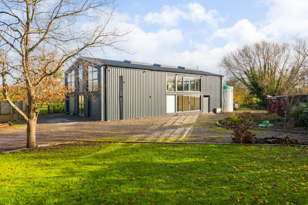 Additional property image - Pilning Street, Pilning, BS35